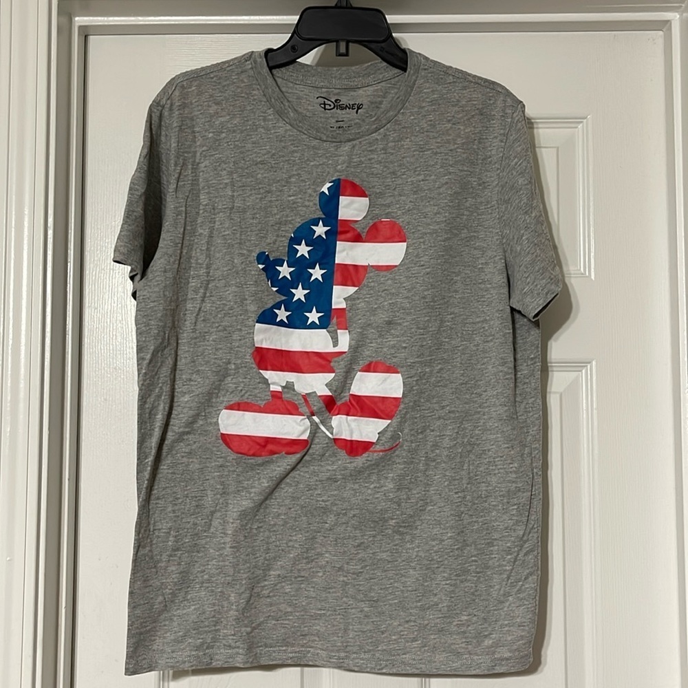 Cute patriotic Mickey tshirt XL
